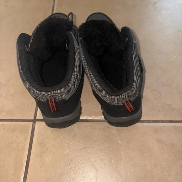 Men's Gray Boots - Picture 3 of 3